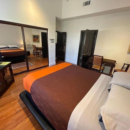 Entire Second Flr - Santa Monica Luxury Roman Villa 로스앤젤레스 외부 사진
