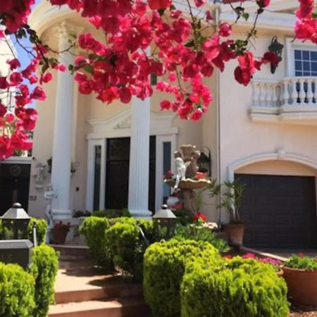 Entire Second Flr - Santa Monica Luxury Roman Villa 로스앤젤레스 외부 사진
