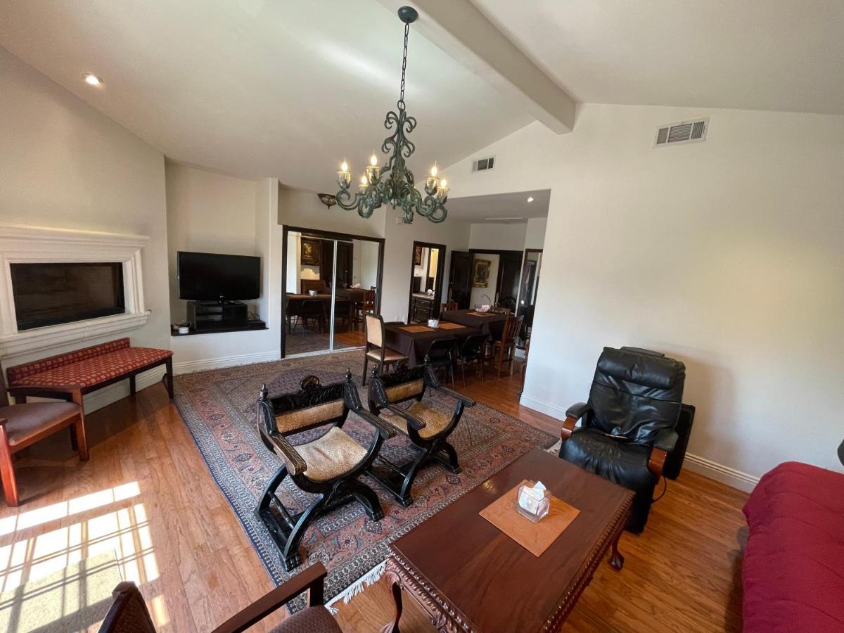 Entire Second Flr - Santa Monica Luxury Roman Villa 로스앤젤레스 외부 사진