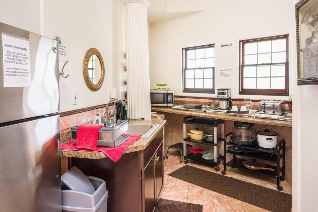Entire Second Flr - Santa Monica Luxury Roman Villa 로스앤젤레스 외부 사진