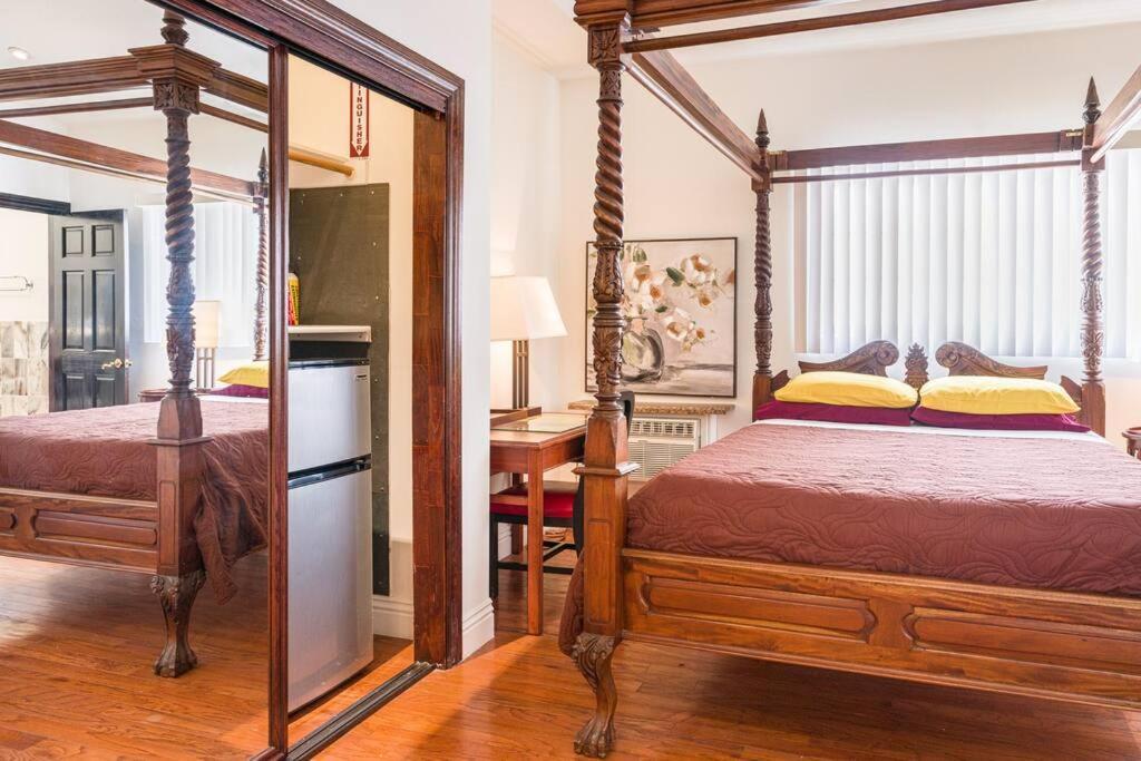 Entire Second Flr - Santa Monica Luxury Roman Villa 로스앤젤레스 외부 사진