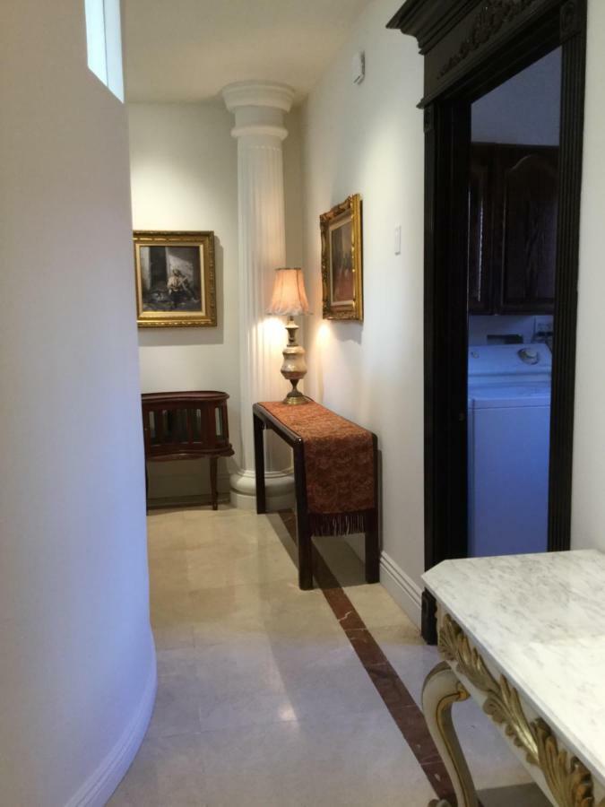 Entire Second Flr - Santa Monica Luxury Roman Villa 로스앤젤레스 외부 사진