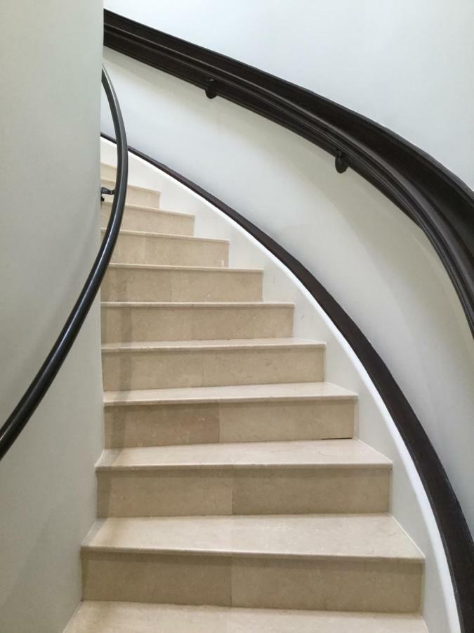 Entire Second Flr - Santa Monica Luxury Roman Villa 로스앤젤레스 외부 사진