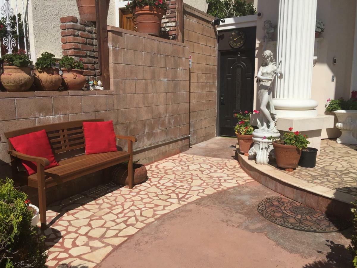Entire Second Flr - Santa Monica Luxury Roman Villa 로스앤젤레스 외부 사진