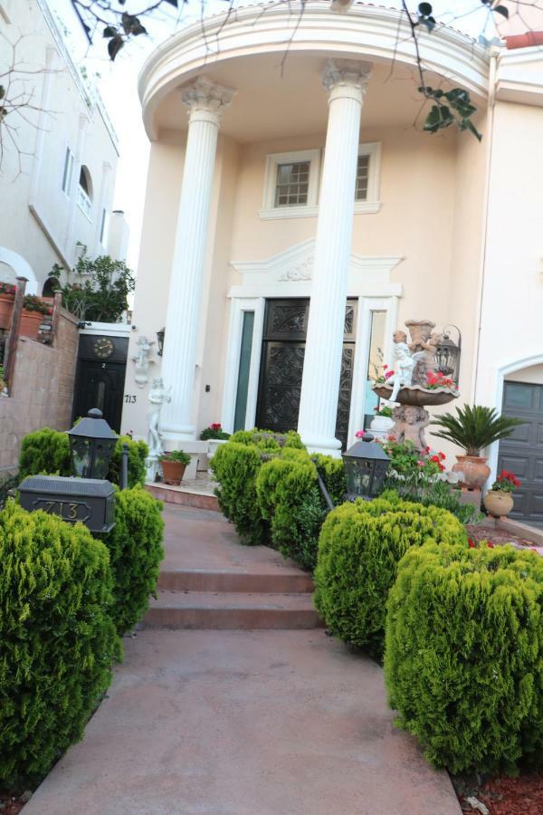 Entire Second Flr - Santa Monica Luxury Roman Villa 로스앤젤레스 외부 사진